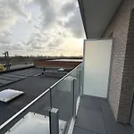 Bel Air - Cozy 1-bedroom With Sea View T144 * 미들케르케