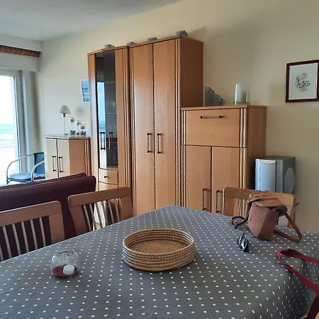 Cozy 1-bedroom With Sea View T144 アパート ミデルケルケ